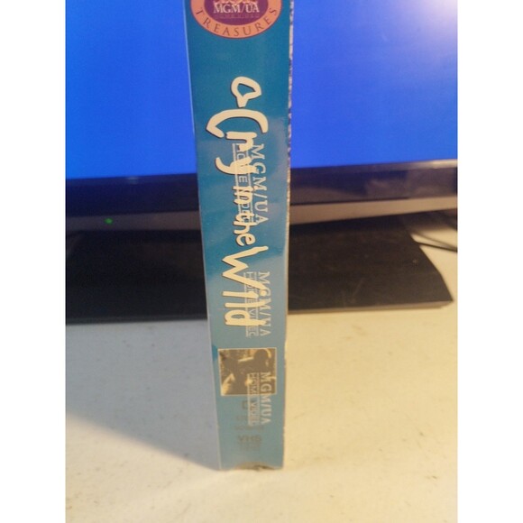 A Cry In The Wild 1990 VHS MGM / UA Watermarked - New & Sealed - Picture 2 of 3